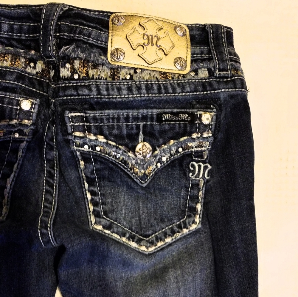 Miss Me Jeans - Picture 2 of 5